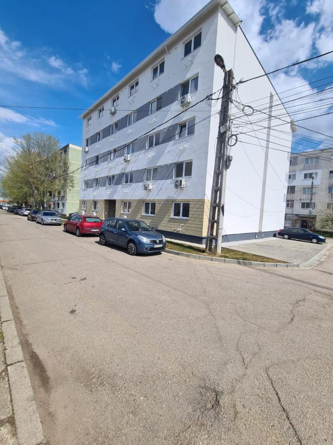 Garsoniera Luxury Lorena Piteszti Zewnętrze zdjęcie